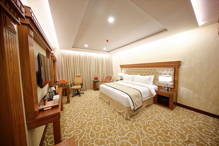 Room 9 of 70