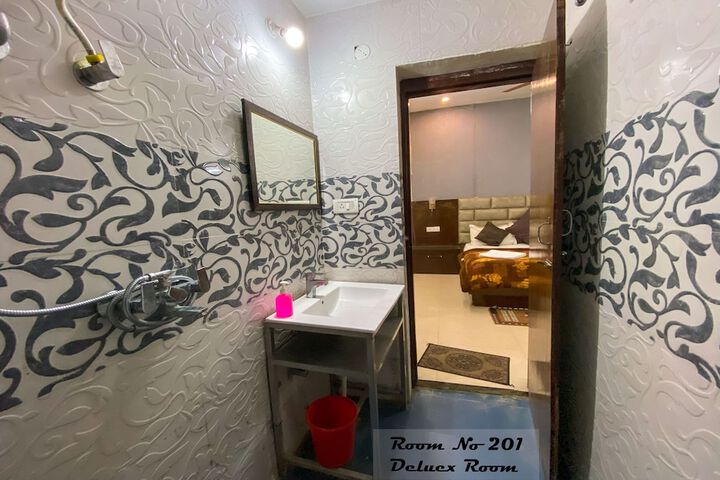 Room 26 of 90