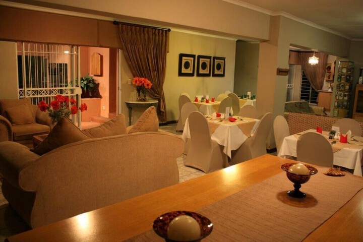 Dining 46 of 70