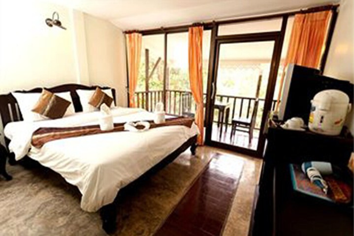 Room 14 of 93