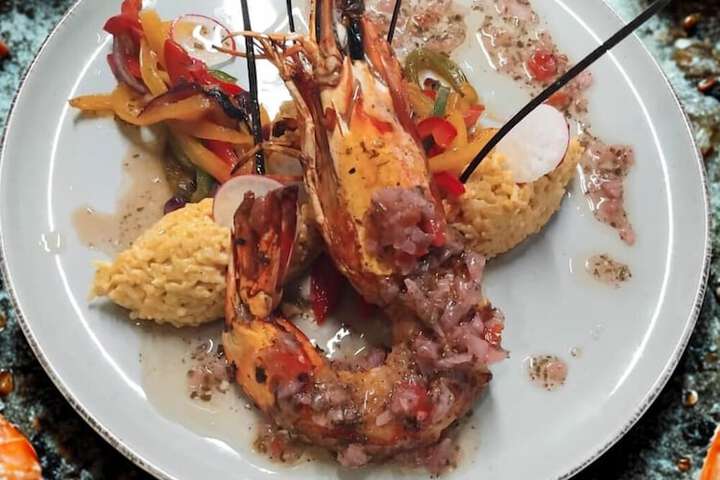 Dining 76 of 138