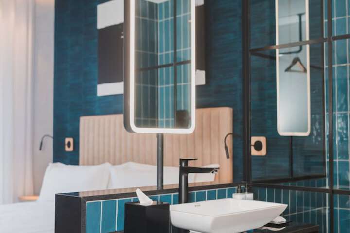 Room 16 of 29