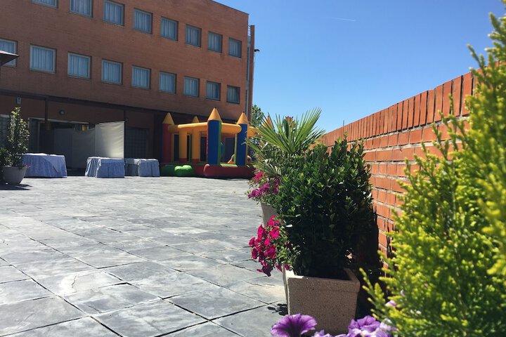 Terrace/Patio 16 of 33
