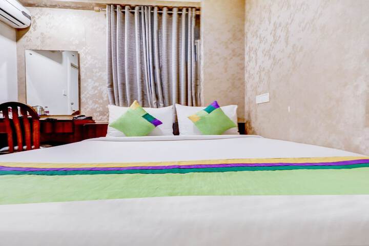 Room 32 of 46