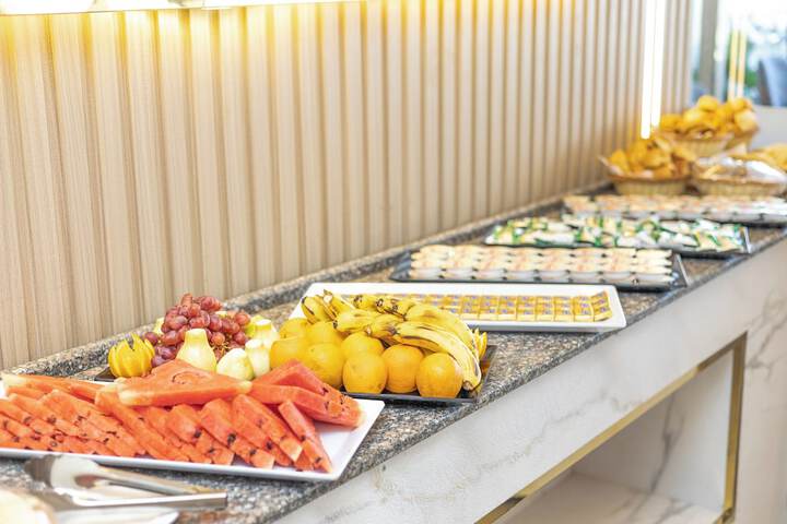 Dining 136 of 177