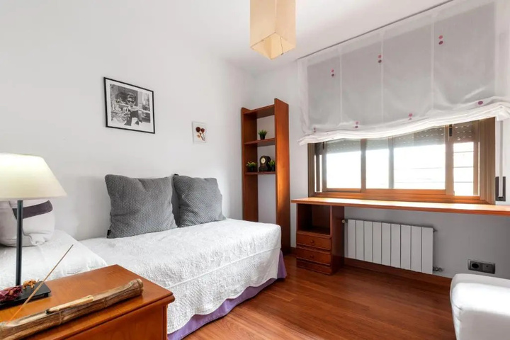 Room 5 of 18