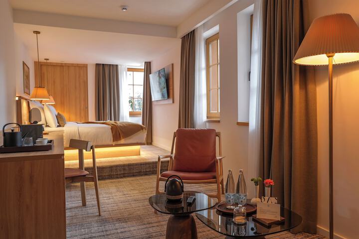 Room 10 of 64