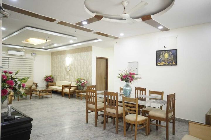 Hotel Interior 4 of 47