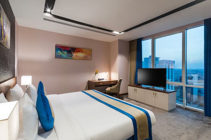 Room 28 of 52