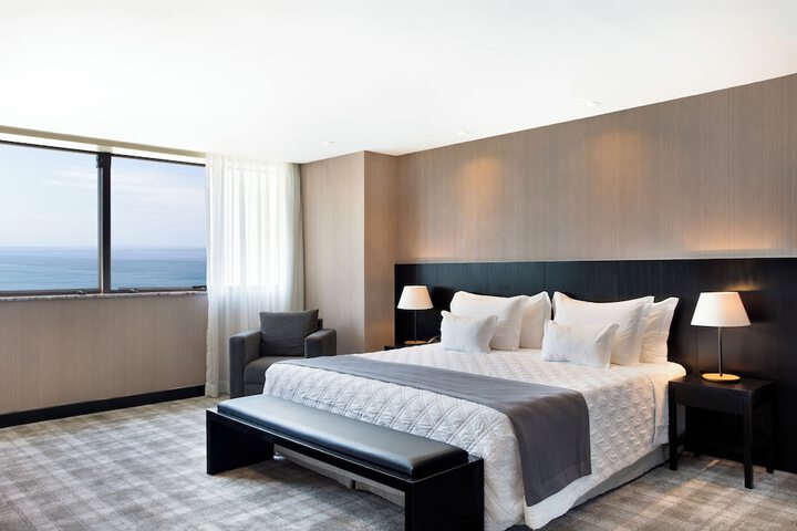 Room 48 of 86