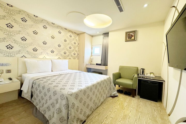 Room 42 of 160