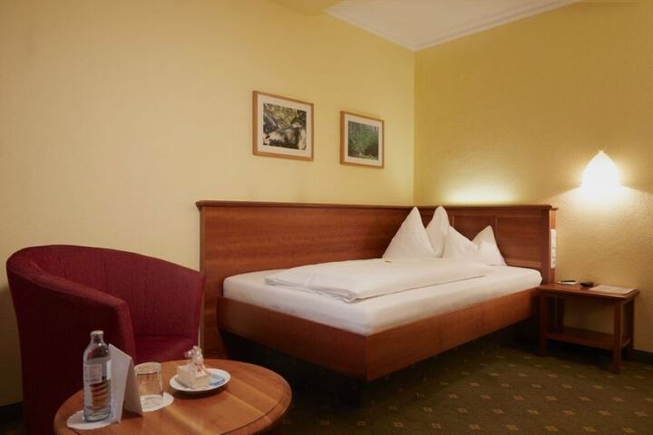 Room 13 of 39