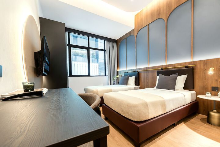 Room 7 of 72