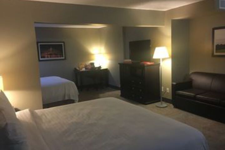 Room 13 of 25