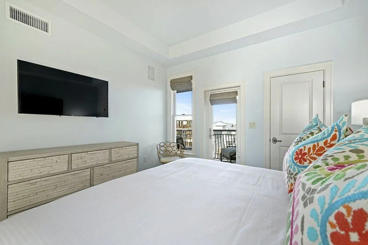 Room 3 of 21