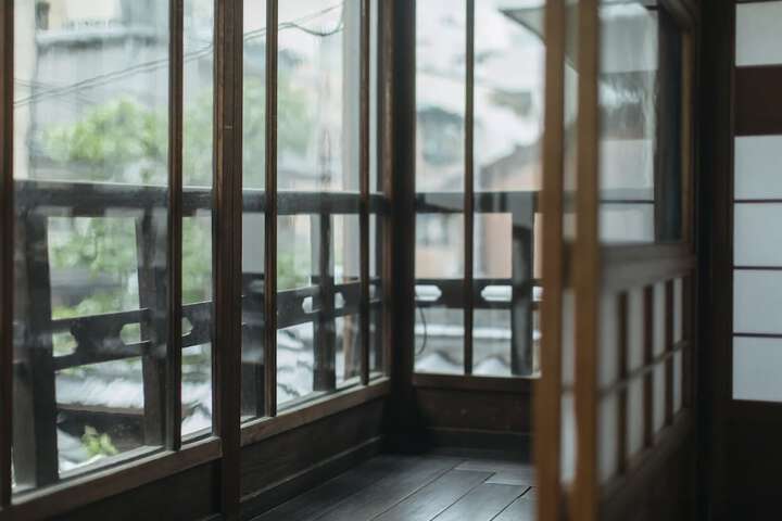 Room 12 of 64