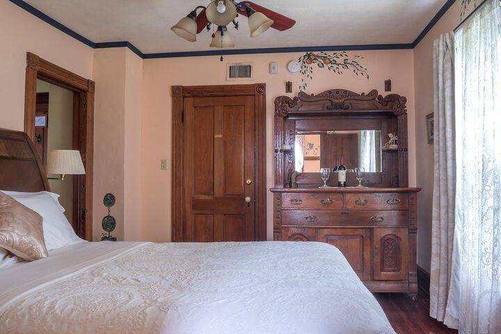 Room 27 of 58