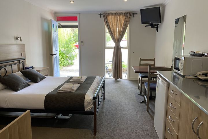 Room 6 of 46