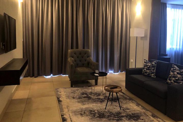 Room 25 of 29