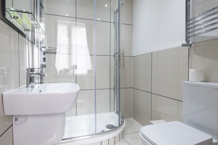 Bath Photo