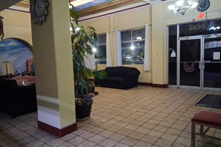 Hotel Interior 7 of 34