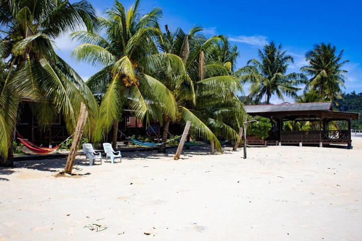 Exterior of BUSHMAN TIOMAN