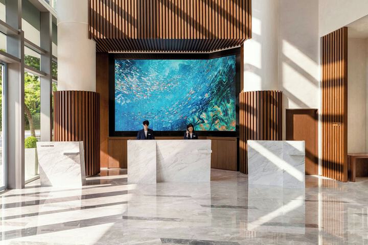 Guest Lobby