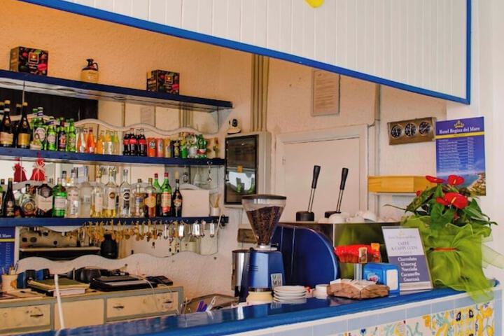 Dining Photos