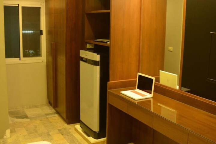 Room 22 of 29