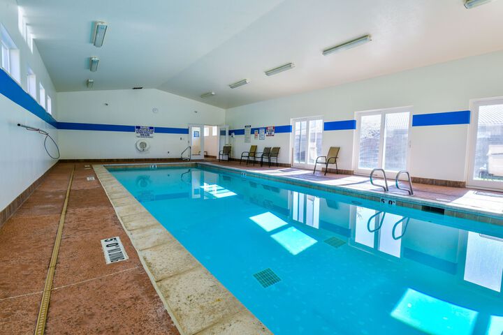 Pool 20 of 42