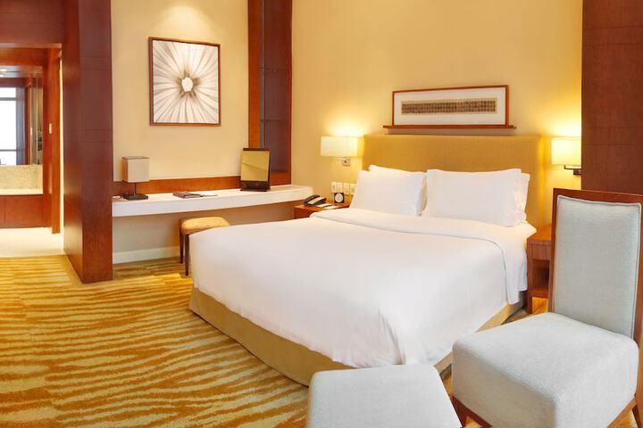 Room 4 of 49