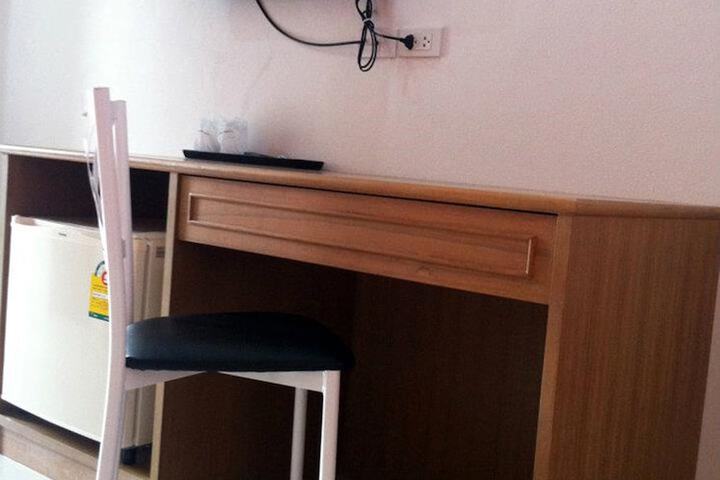 Room 10 of 21