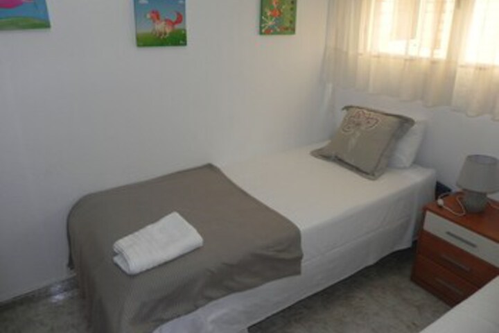 Room 11 of 17