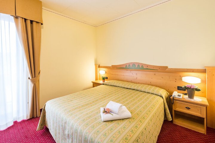 Room 14 of 50
