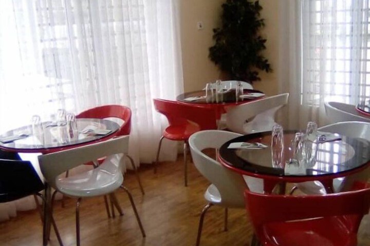 Dining 13 of 13
