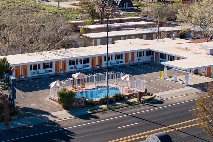 Hotel 67 of 105