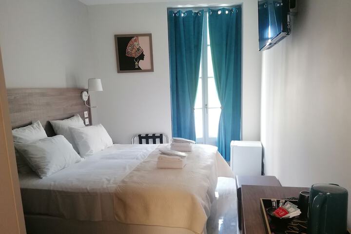 Room 25 of 68