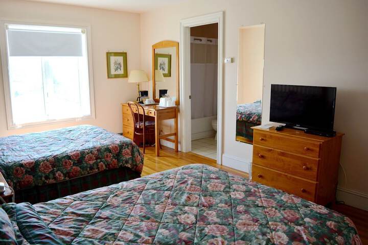 Room 3 of 41
