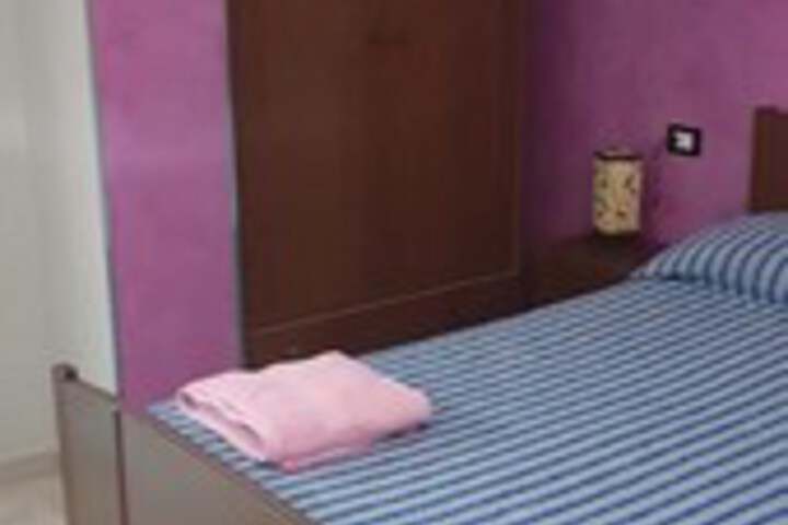 Room 18 of 30