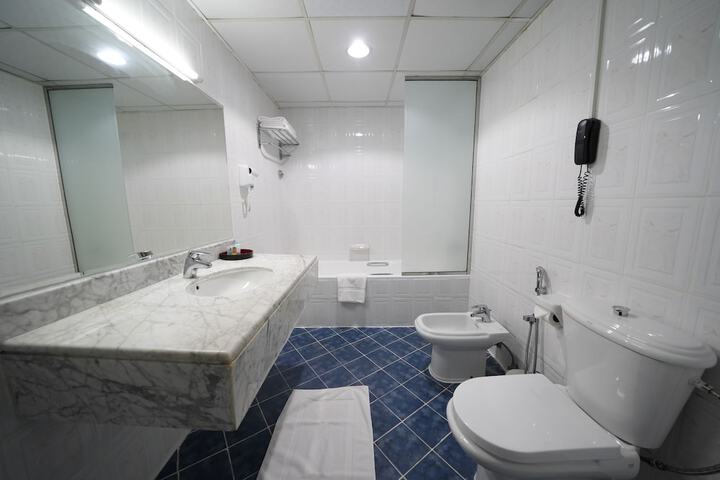 Room 12 of 15