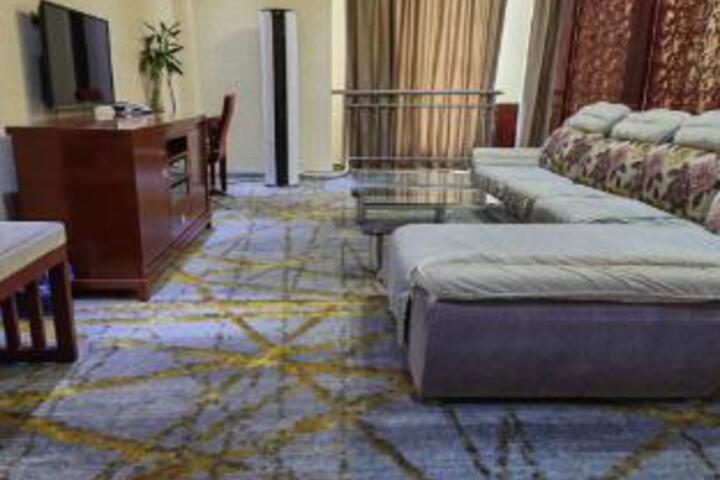 Room 16 of 17