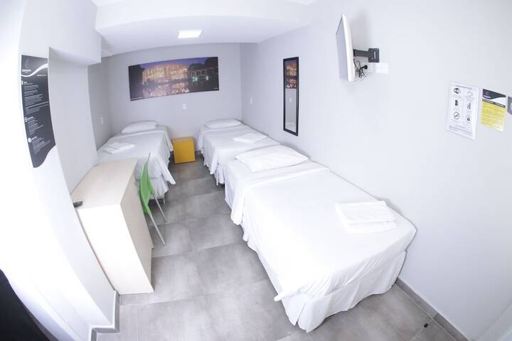 Room 13 of 48