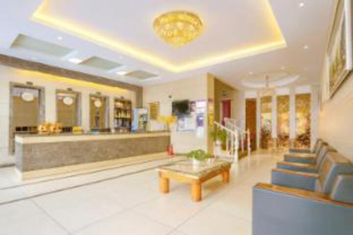 Huangdu Chain Hotel (Longhui Bus Station Branch)