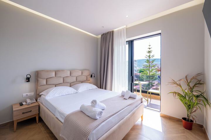 Room 20 of 65