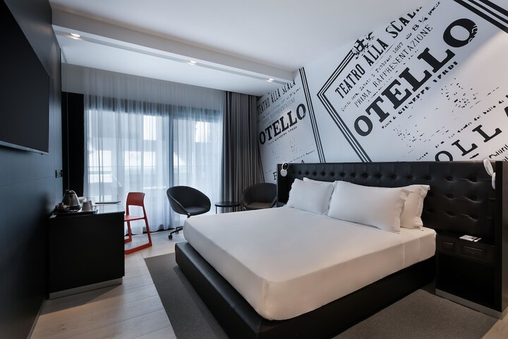 Room 35 of 127