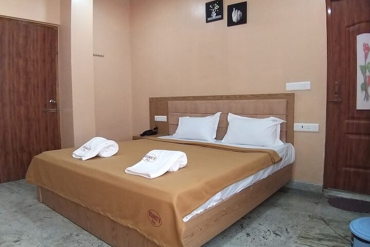 Room 10 of 21