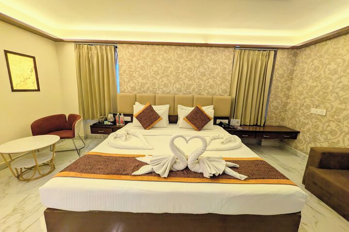 Room 44 of 184