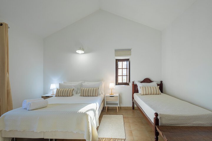 Room 14 of 99