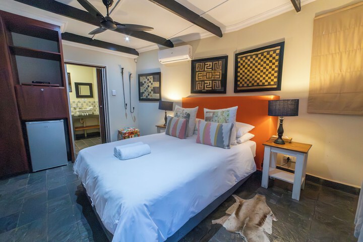 Room 5 of 42