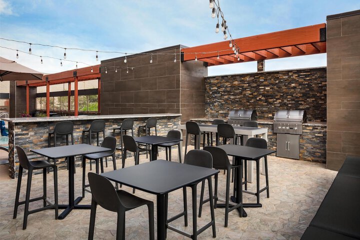 Terrace/Patio 41 of 42